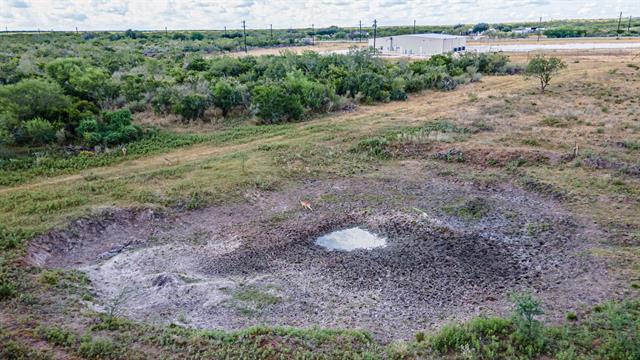 More Photos Of 25998 TX State Hwy 359, Bruni Warehouse For Sale