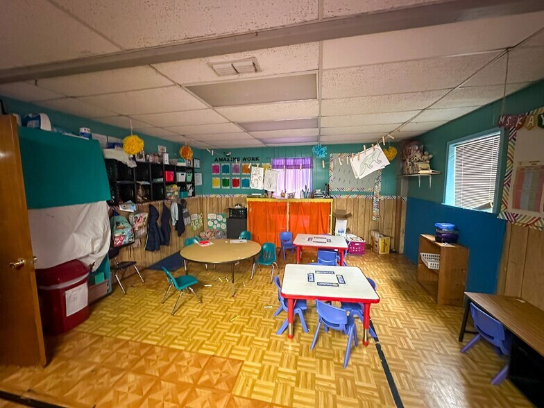 More Photos Of 247 S Barron St, Rusk Religious Facility For Sale