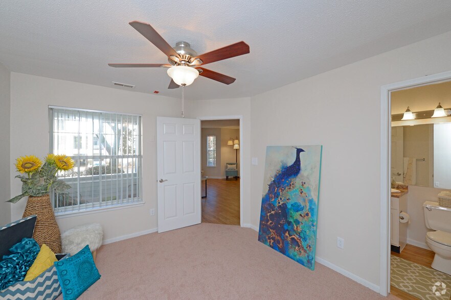 More Photos Of 100 Elena St, Cranston Apartments For Sale