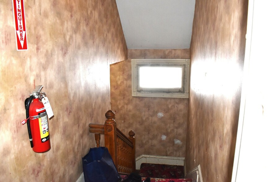 More Photos Of 116 Murray St, Binghamton Apartments For Sale