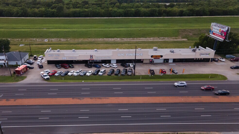 More Photos Of 1830 Highway 6 S, Houston Storefront Retail Office For Lease