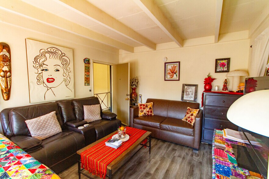 More Photos Of , Los Angeles Multifamily For Sale