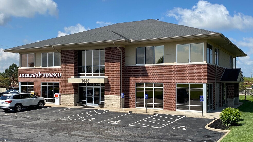 More Photos Of 2046 Queens Brooke Blvd, Saint Peters Office For Lease