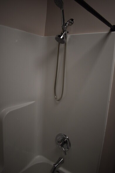 More Photos Of 520 Lew Dewitt Blvd, Waynesboro Medical For Lease