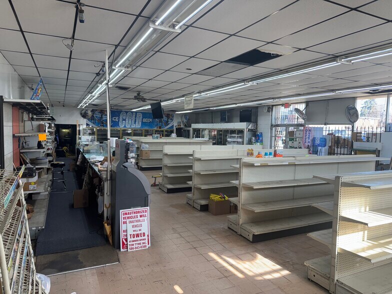 More Photos Of 26631 Gratiot Ave, Roseville General Retail For Sale