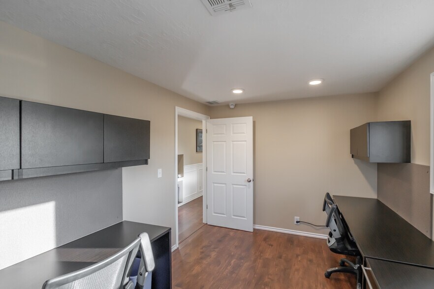 More Photos Of 1209-1215 Shortridge St SE, Albany Office Residential For Sale