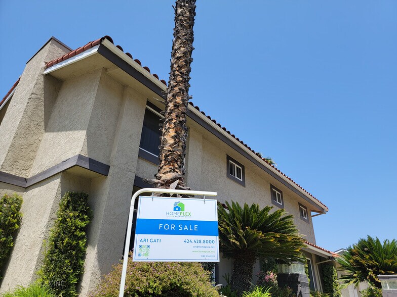 More Photos Of 7501 Linley Ln, Canoga Park Specialty For Sale