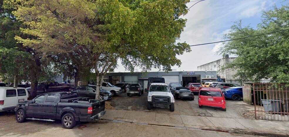 More Photos Of 1825-1839 NW 21st St, Miami Warehouse For Lease