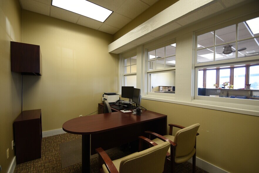 More Photos Of 3535 Main Ave, Fargo Office For Sale