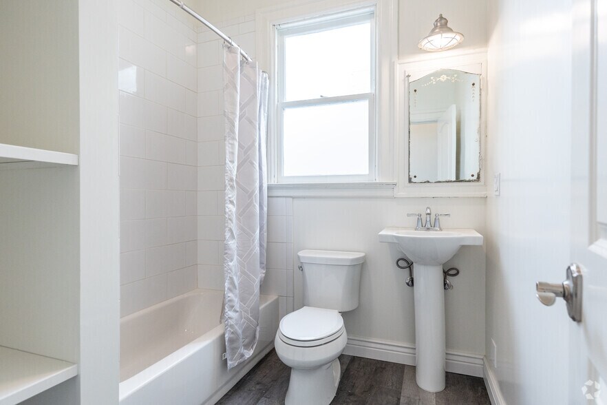 More Photos Of 1183-1185 Howard St, San Francisco Storefront Retail Office For Lease