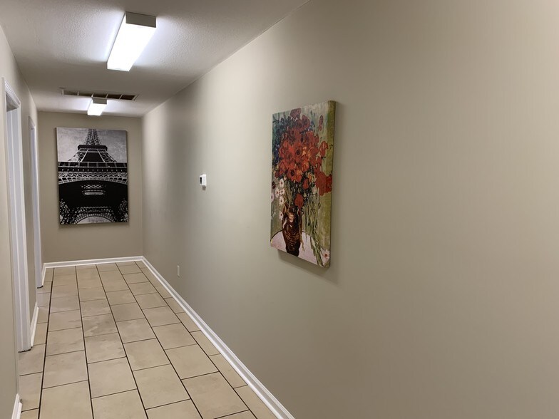 More Photos Of 114 Bright Rd, Guntersville Light Distribution For Sale