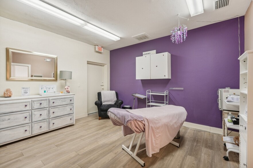 More Photos Of 1404 Del Prado Blvd S, Cape Coral Storefront Retail Office For Sale