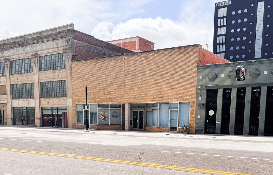 More Photos Of 607 N Broadway Ave, Oklahoma City Office For Sale