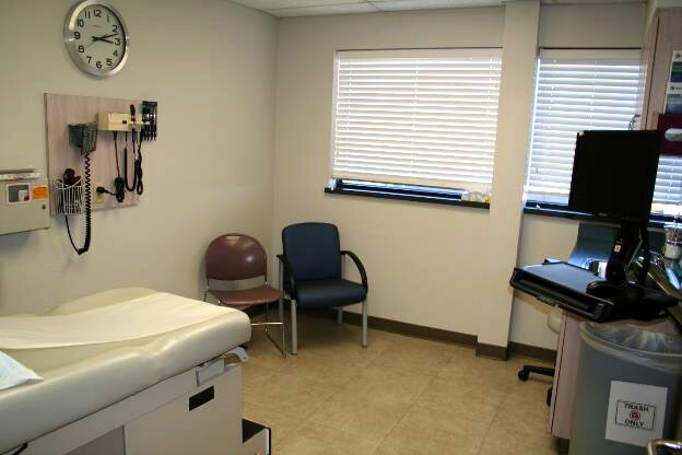 More Photos Of 724 24th Ave NW, Norman Medical For Sale