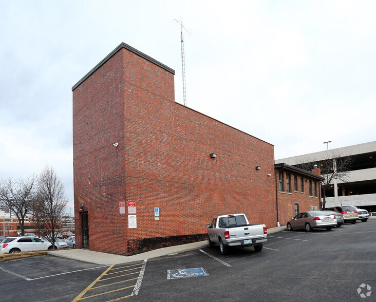More Photos Of 313 S High St, Akron Office For Lease