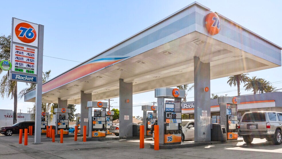 More Photos Of 11515 Atlantic Ave, Lynwood Service Station For Sale