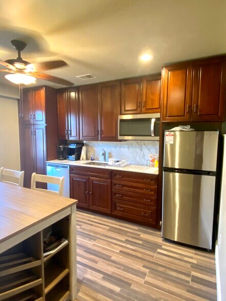 More Photos Of 731 Walker Rd, Great Falls Medical For Sale