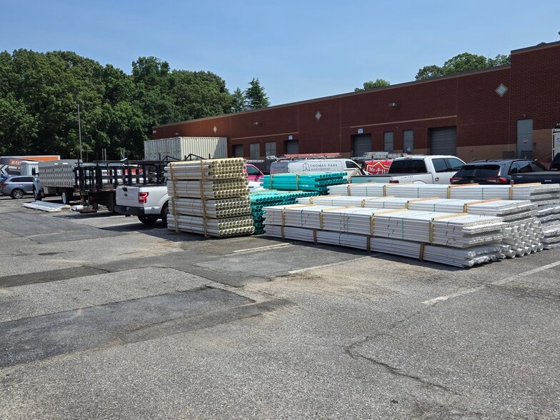 More Photos Of 8227 Cloverleaf Dr, Millersville Light Manufacturing For Sale