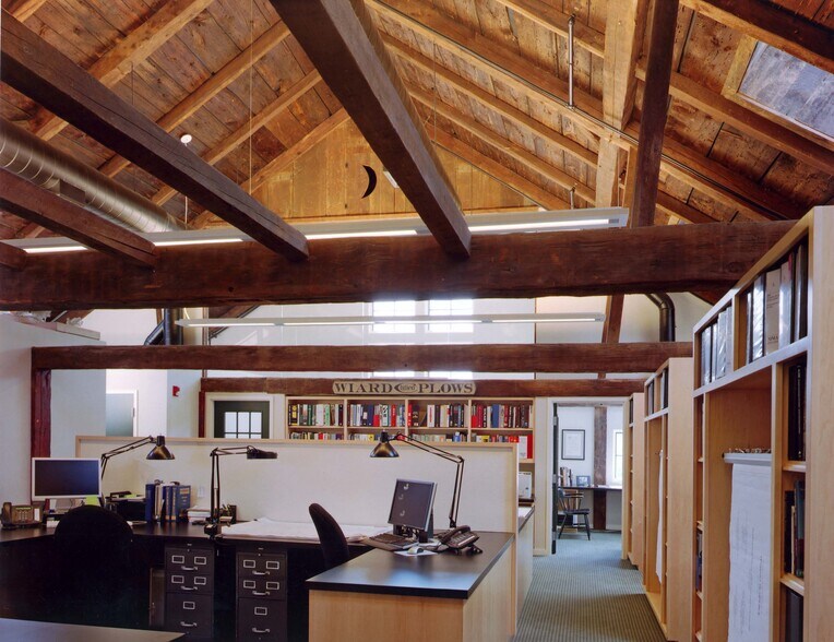 More Photos Of 3 Bow St, Lexington Coworking Space