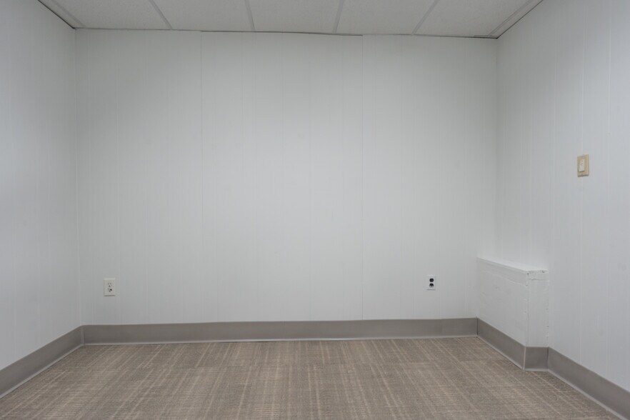 More Photos Of 160 Commack Rd, Commack Medical For Lease