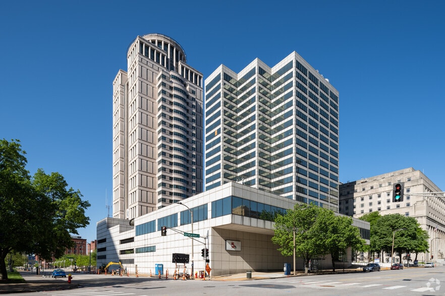 More Photos Of 1010 Market St, Saint Louis Office For Lease