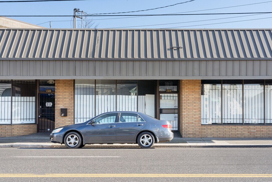 More Photos Of 7314-7320 NE Sandy Blvd, Portland Storefront Retail Office For Lease