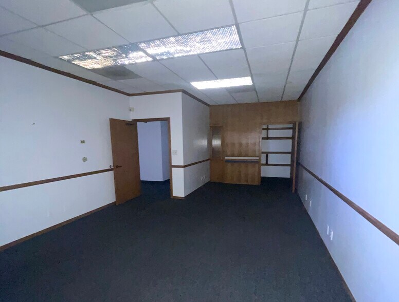 More Photos Of 12410-12420 Clark St, Santa Fe Springs Warehouse For Lease