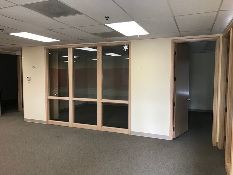 More Photos Of 28457 Ballard Dr, Lake Forest Light Manufacturing For Lease