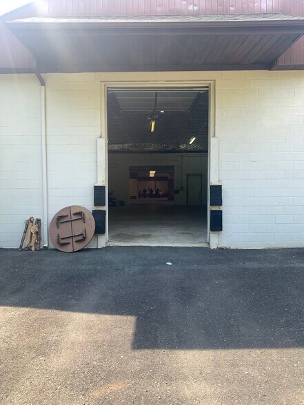 More Photos Of 133 Route 130, Bordentown Freestanding For Sale
