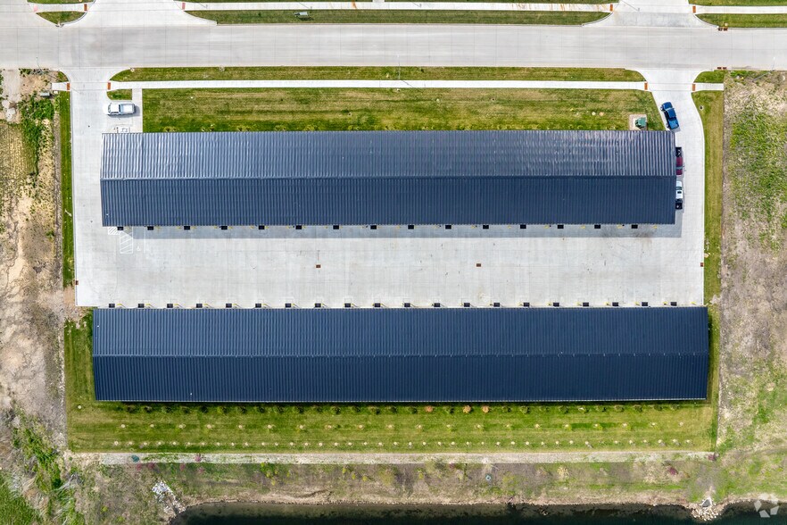 More Photos Of 1585 NW Gettysburg Ln, Waukee Flex For Sale