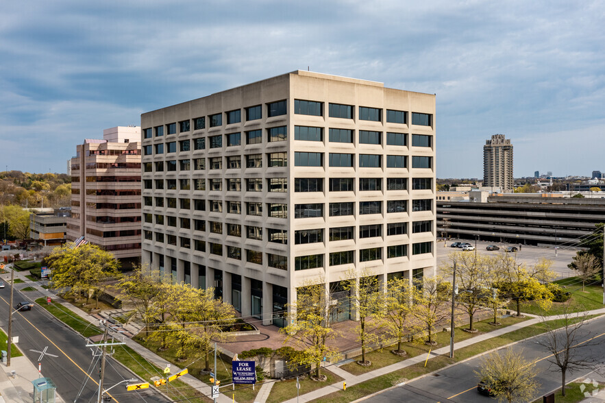 Primary Photo Of 225 Duncan Mill Rd, Toronto Telecom Hotel Data Hosting For Lease