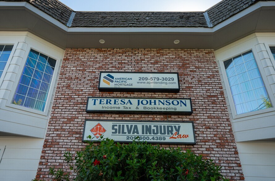 More Photos Of 2130 Geer Rd, Turlock Loft Creative Space For Lease