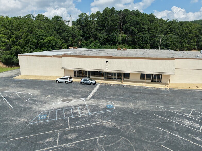 More Photos Of 7501-7641 Crestwood Blvd, Birmingham Unknown For Lease