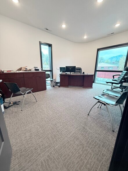 More Photos Of 4685 S Highland Dr, Holladay Office For Lease