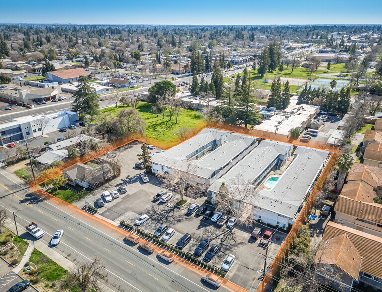 Primary Photo Of 5800-5804 Engle Rd, Carmichael Apartments For Sale