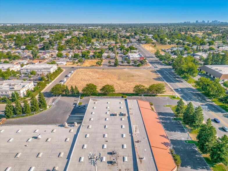More Photos Of 3940 Norwood Ave, Sacramento Land For Sale