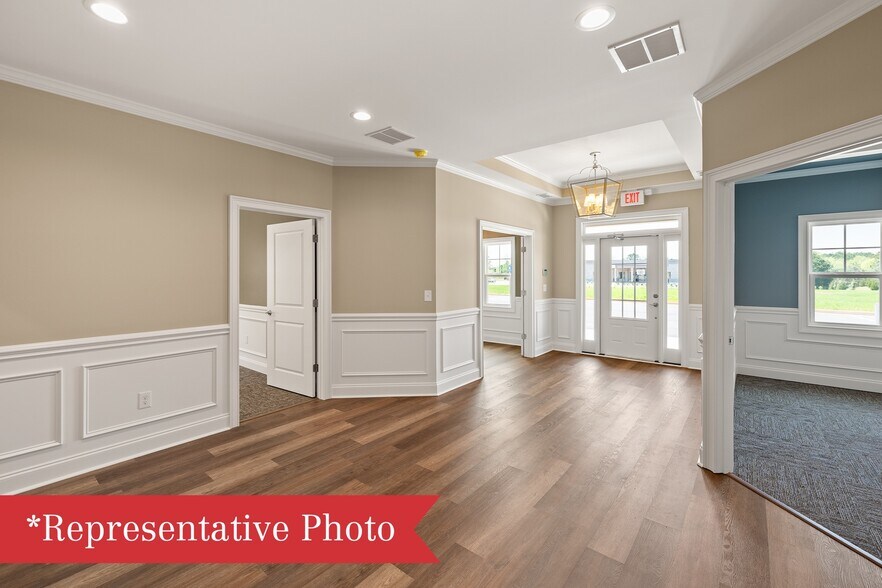 More Photos Of 1060 Garland Dr, Bogart Office For Sale