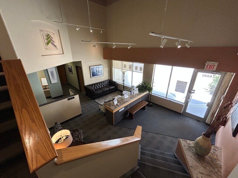 More Photos Of 16844-16880 111 Av NW, Edmonton Office For Sale