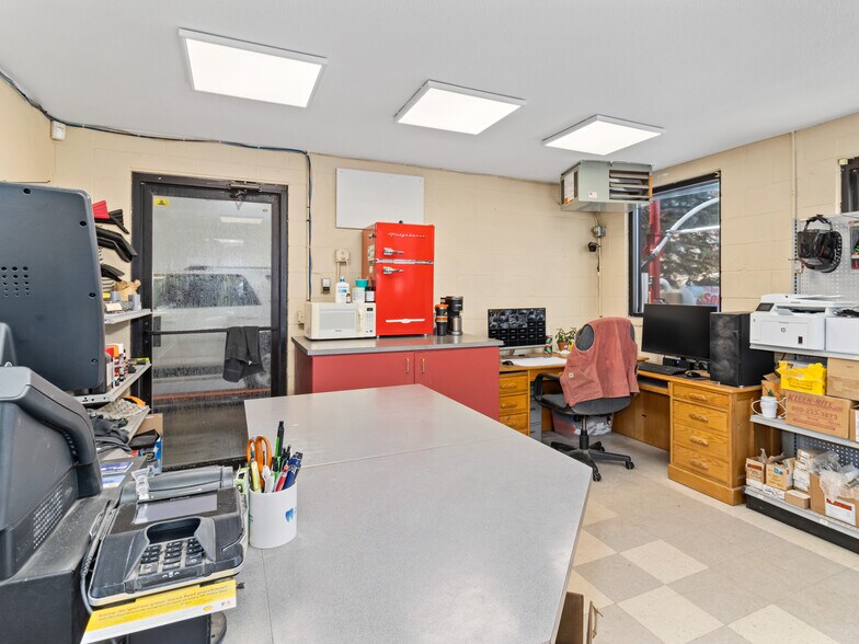 More Photos Of 534 S Saint Vrain Ave, Estes Park Service Station For Sale
