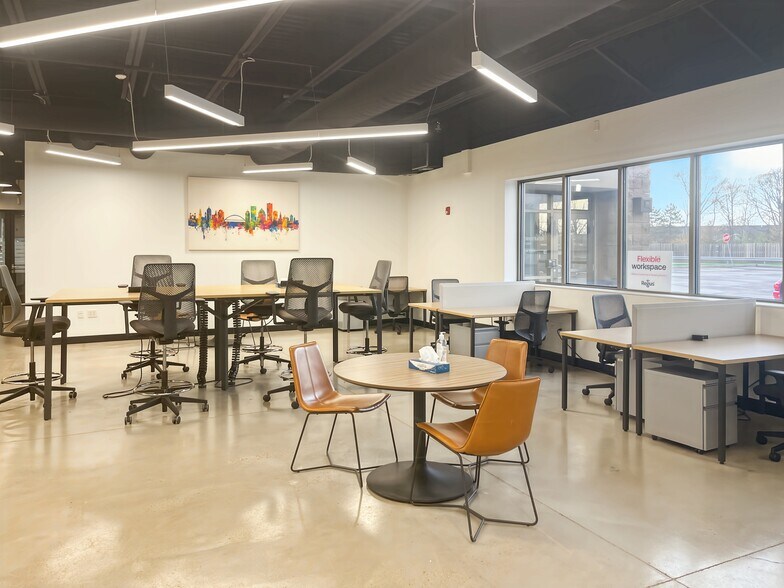 More Photos Of 4050 W Ridge Rd, Rochester Coworking Space