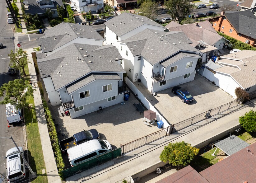 More Photos Of 3944 S Budlong Ave, Los Angeles Apartments For Sale