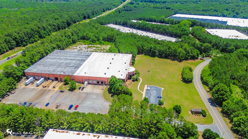 More Photos Of 14290 Lochridge Blvd, Covington Distribution For Lease