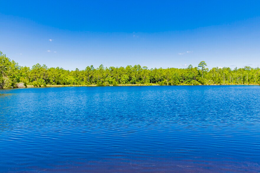 More Photos Of 0 Red Feather Dr, Seminole Land For Sale