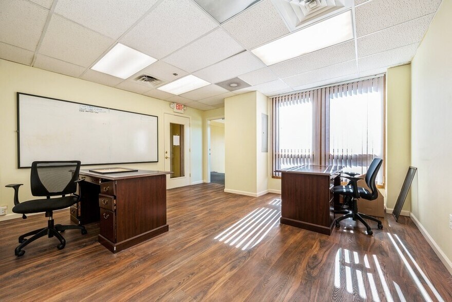 More Photos Of 674 US Highway 202, Bridgewater Medical For Sale