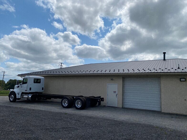 More Photos Of 1175 Gap Newport Pike, Cochranville Office For Lease