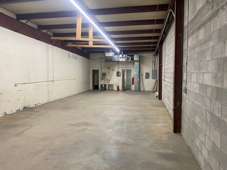 More Photos Of 1441 W 46th Ave, Denver Warehouse For Lease