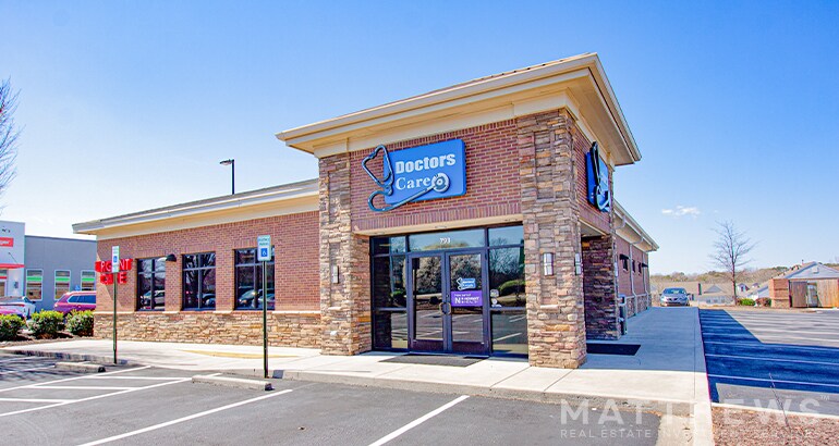 More Photos Of 793 E Butler Rd, Mauldin Medical For Sale