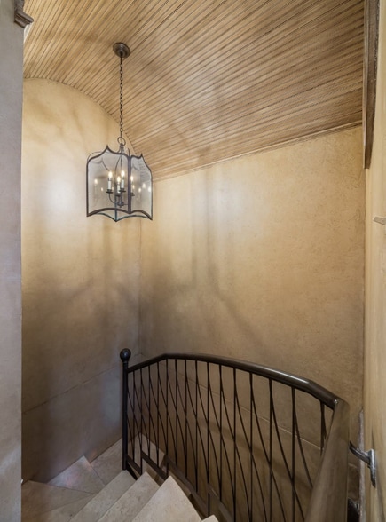 More Photos Of 2315 Routh St, Dallas Office Residential For Sale