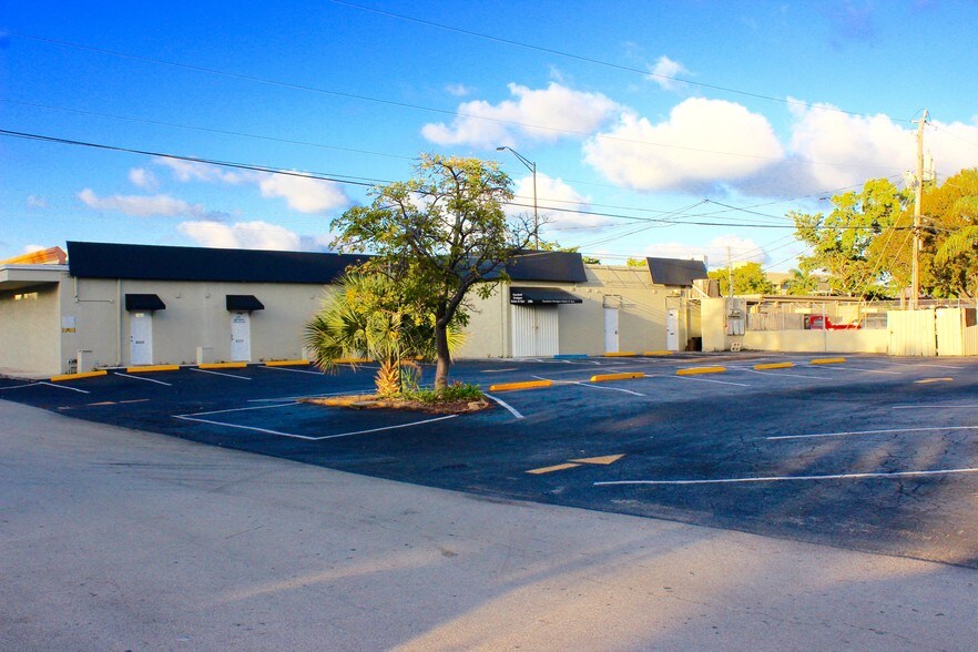 More Photos Of 1902 E Oakland Park Blvd, Fort Lauderdale Unknown For Lease