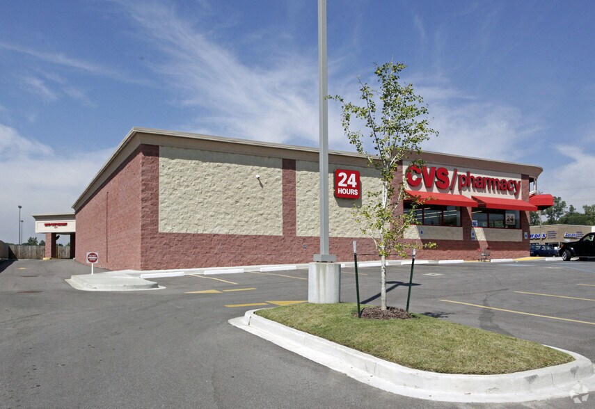 More Photos Of 5055 Stage Rd, Memphis Drugstore For Lease